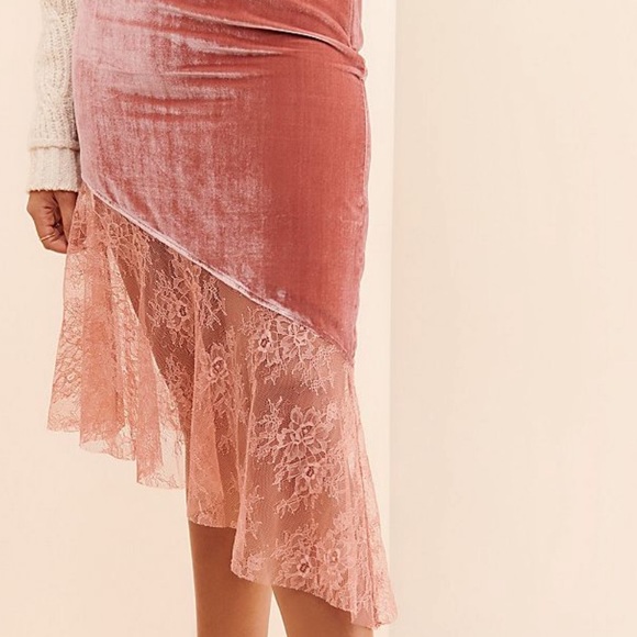 FREE PEOPLE VELVET MY LACEY SKIRT CANYON ARROYO - Picture 4 of 13